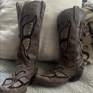 Brown and Black Western Cowboy Boots Vintage Wear